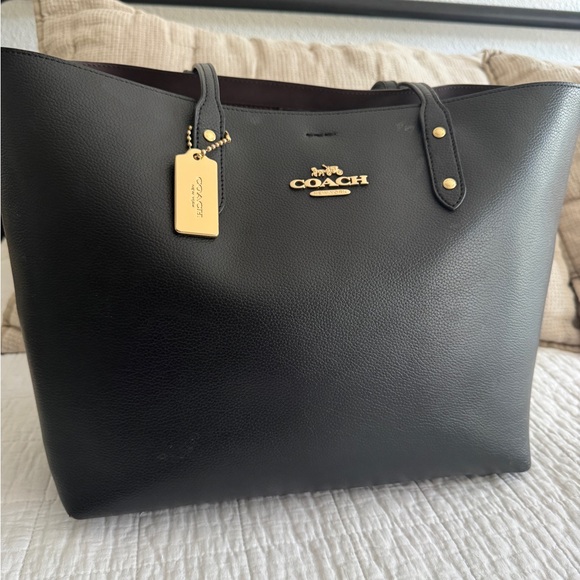 Coach Black Town Tote with Gold Accents and Snap Closure - Picture 1 of 4